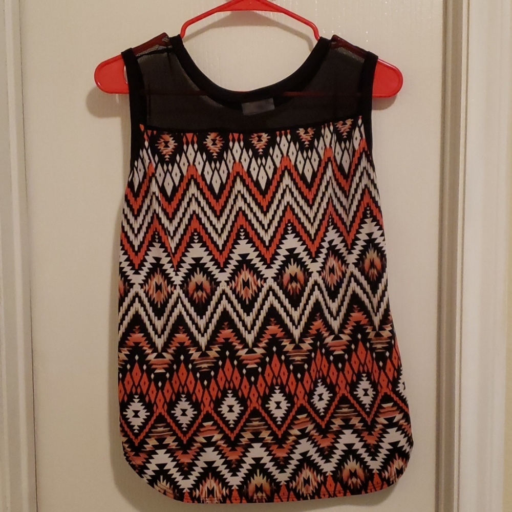 Geometric top - Picture 4 of 4
